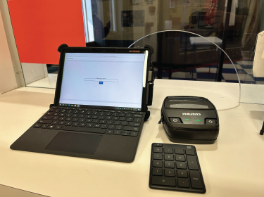  iPad with keyboard and numerical pad
